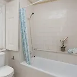 Apartment Your Bairro Alto *